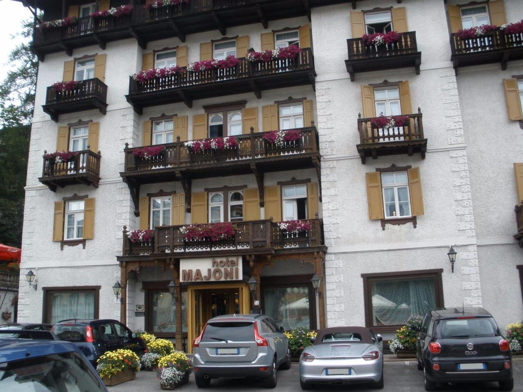 Hotel Majoni Cortina d'Ampezzo Exterior foto