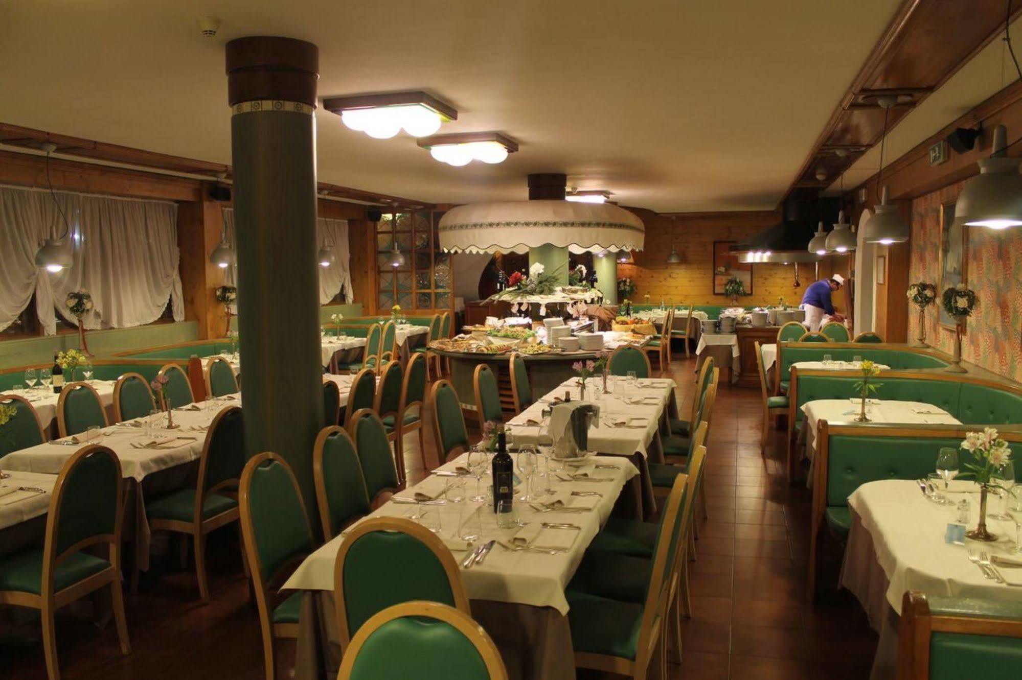 Hotel Majoni Cortina d'Ampezzo Exterior foto